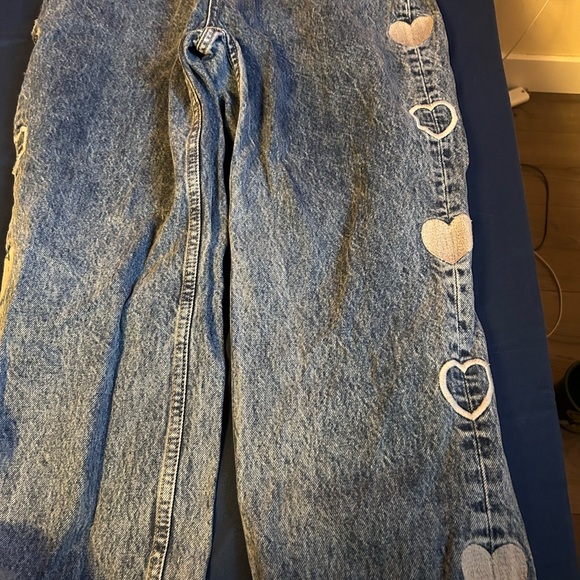 Forever 21 heart patterned jeans - Picture 2 of 3